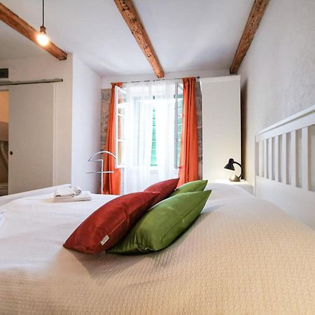 Val Comeza Hotell Komiža Exteriör bild