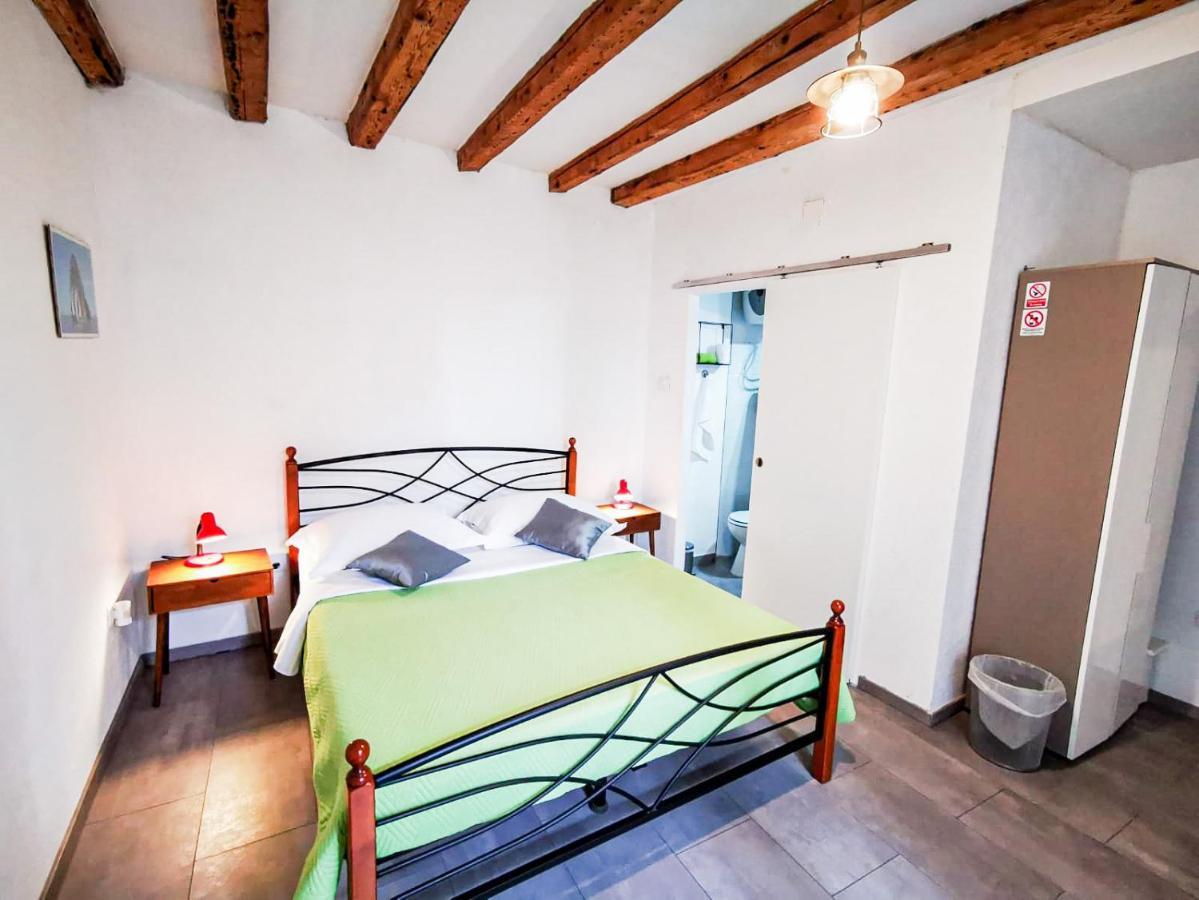 Val Comeza Hotell Komiža Exteriör bild