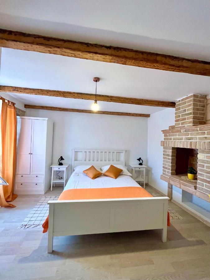 Val Comeza Hotell Komiža Exteriör bild