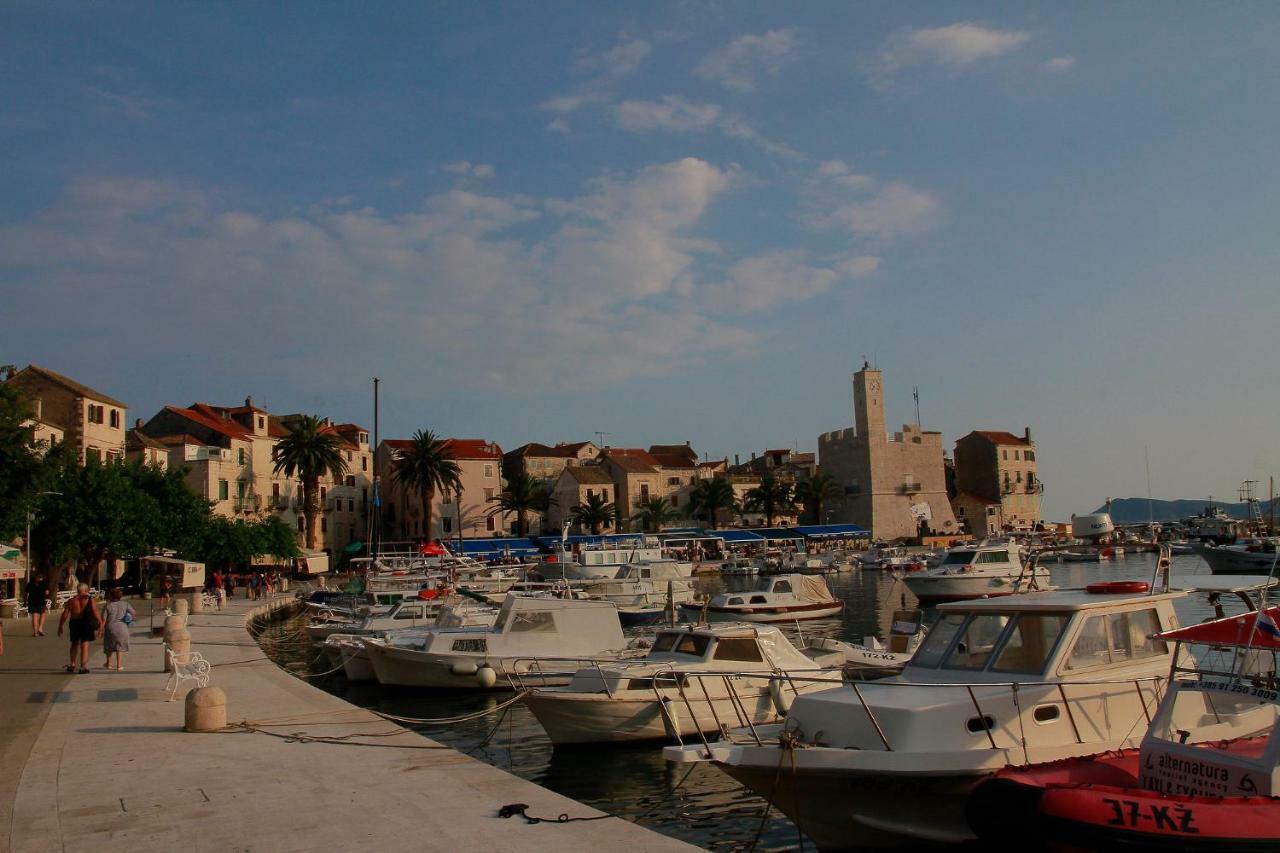 Val Comeza Hotell Komiža Exteriör bild