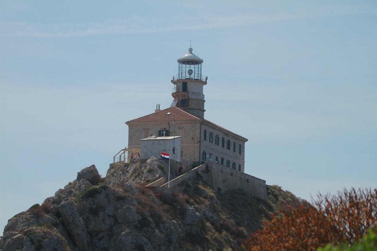 Val Comeza Hotell Komiža Exteriör bild