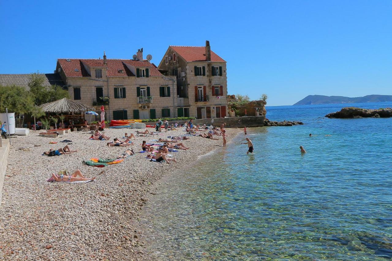 Val Comeza Hotell Komiža Exteriör bild